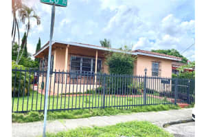 300 NW 20th Ave, Miami, FL 33125, Sold 12/18/24
