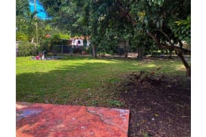 South Dr, Miami Springs, FL 33166, Sold 03/28/25