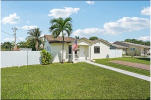 15985 SW 304th Terrace, Homestead, FL 33033, Sold 01/03/25
