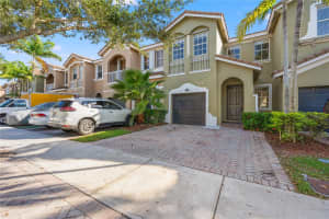 2526 SE 15th Ct, Homestead, FL 33035, Sold 03/28/25