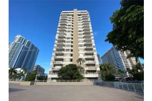 1965 S Ocean Dr 4d, Hallandale Beach