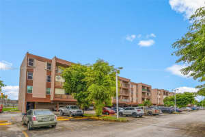 1900 W 68th St APT A305, Hialeah, FL 33014, Sold 12/19/24