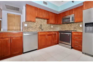 19101 NE 36th Pl #2509, Aventura, FL 33180, Sold 01/10/25
