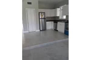 1527 NW 8th St, Miami, FL 33125, Sold 04/04/25
