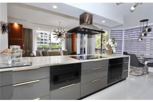 19195 NE 36th Pl #205, Aventura, FL 33180, Sold 01/09/25