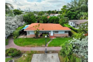 1300 Marseille Dr, Miami Beach