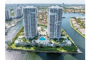 3801 Ne 207th St 504, Aventura