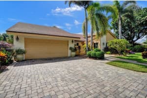 9450 S West 10th Ct, Plantation, FL 33324, Sold 01/15/25