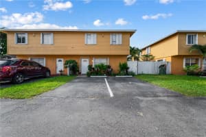 35 NE 12th Ave #35, Homestead, FL 33030, Sold 12/26/24