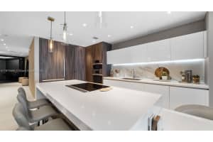 851 NE 1st Ave #2411, Miami, FL 33130, Sold 03/21/25