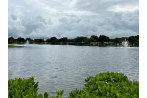 300 Cambridge Rd # 1-35, Hollywood, FL 33024, Sold 11/13/24