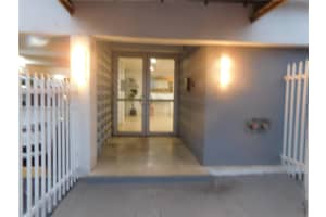 7800 Carlyle Ave APT 5C, Miami Beach, FL 33141, Sold 05/21/25