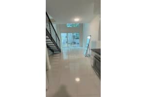 60 SW 13th St Apt 1122, Miami, FL 33130, Sold 02/24/25