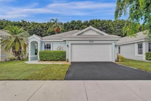 9221 Arborwood Cir, Davie, FL 33328, Sold 12/09/24