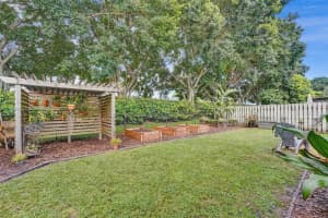 9221 Arborwood Cir, Davie, FL 33328, Sold 12/09/24