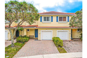 3057 N Evergreen Cir, Boynton Beach, FL 33426, Sold 12/03/24