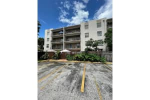 5755 W 20th Ave APT 212, Hialeah, FL 33012, Sold 12/27/24