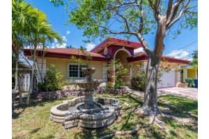 232 SW 7th Ave, Hallandale Beach, FL 33009, - MLS#A11675071