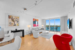 90 Alton Rd APT 2206, Miami Beach, FL 33139, Sold 04/02/25