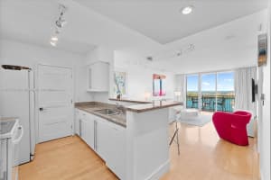 90 Alton Rd APT 2206, Miami Beach, FL 33139, Sold 04/02/25