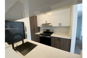 4341 W McNab Rd APT 17, Pompano Beach, FL 33069, - MLS#A11675129