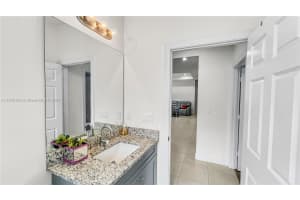 2953 Everglades Blvd N, Naples, FL 34120, Sold 01/02/25