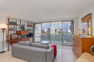 900 Bay Dr APT 710, Miami Beach, FL 33141, Sold 11/21/24