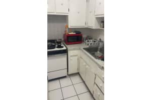 1860 Venice Park Dr APT 105, North Miami, FL 33181, Sold 04/16/25