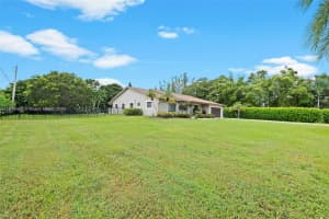 18540 SW 61st Ct, Southwest Ranches, FL 33332, Sold 11/08/24