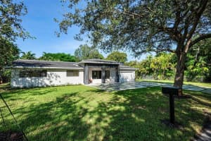 12820 SW 83rd Ct, Pinecrest, FL 33156 - MLS#A11675424