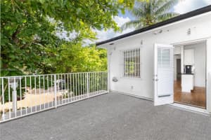 1053 Michigan Ave APT 8, Miami Beach, FL 33139, Sold 03/19/25