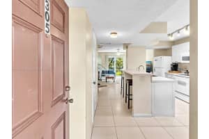 670 Tennis Club Dr, Fort Lauderdale, FL 33311, Sold 01/27/25