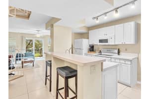 670 Tennis Club Dr, Fort Lauderdale, FL 33311, Sold 01/27/25