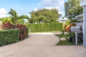 6780 Cleveland St, Hollywood, FL 33024, Sold 02/14/25
