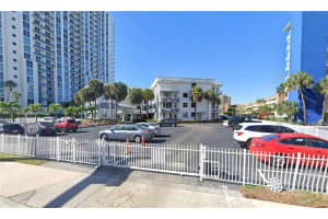 1913 S Ocean Dr 423, Hallandale Beach