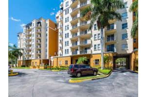 9021 SW 94th St APT 206, Miami, FL 33176, Sold 01/13/25
