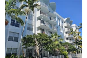 488 Nw 165th St Rd B-509, Miami