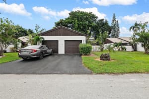 9254 Wedgewood Ln, Tamarac, FL 33321, Sold 11/21/24