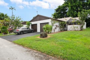 9254 Wedgewood Ln, Tamarac, FL 33321, Sold 11/21/24