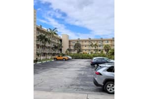 2145 Pierce St 305, Hollywood
