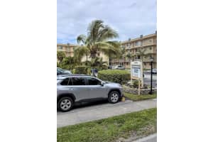 2145 Pierce St APT 305, Hollywood, FL 33020, - MLS#A11675776