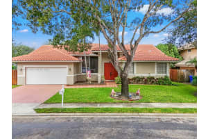 1260 SW 102nd Ave, Pembroke Pines, FL 33025, Sold 02/28/25