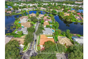 1260 SW 102nd Ave, Pembroke Pines, FL 33025, Sold 02/28/25