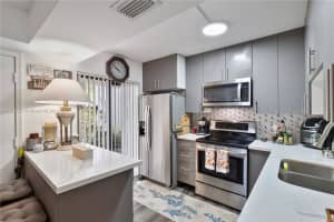 20035 NE 3rd Ct APT 3, Miami, FL 33179, Sold 03/31/25