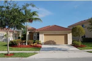 513 Live Oak Ln, Weston, FL 33327, Sold 12/13/24