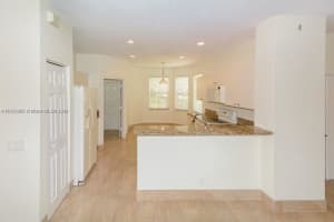 513 Live Oak Ln, Weston, FL 33327, Sold 12/13/24