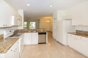 513 Live Oak Ln, Weston, FL 33327, Sold 12/13/24