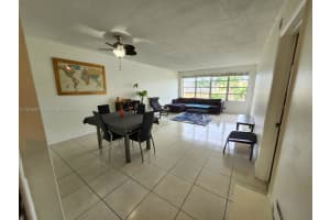 851 NE 14th Ave APT 420, Hallandale Beach, FL 33009, - MLS#A11675867