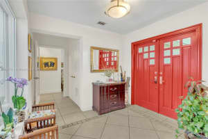 9271 SW 76th St, Miami, FL 33173, Sold 04/07/25