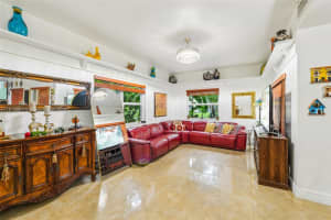 549 Racquet Club Rd APT 30, Weston, FL 33326, Sold 11/25/24